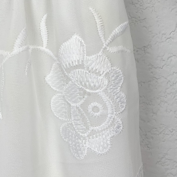 Polly Floral Embroidered V-Neck Gathered Waist Romper - Picture 12 of 15